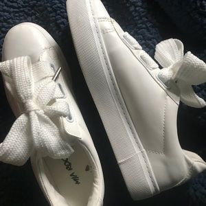 WHITE PLATFORM SNEAKERS